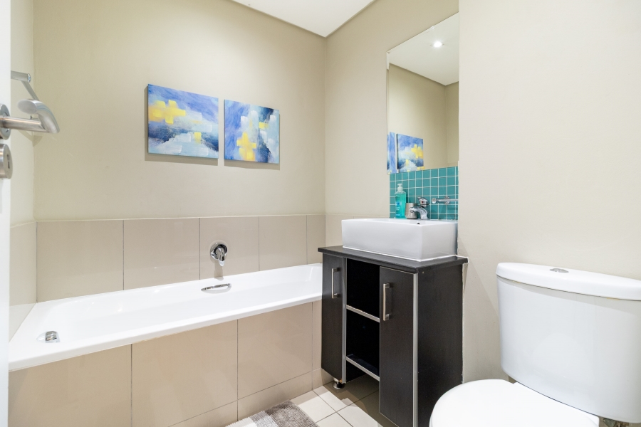 2 Bedroom Property for Sale in Cape Town City Centre Western Cape